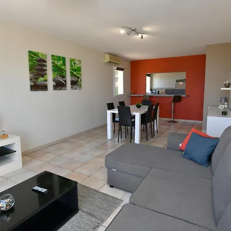 Calvi Appart Hotel 4* كالفي