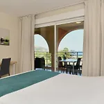 卡尔维酒店 公寓式酒店 4*