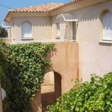 Calvi Appart Hotel קאלבי