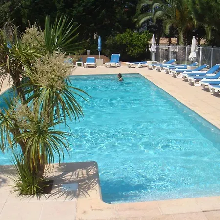 Calvi Appart Hotel 4* Καλβί