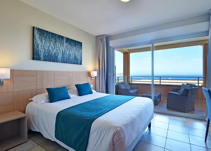 Calvi Appart Hotel 4*