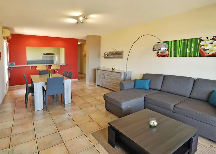 Calvi Appart Hotel 4* Кальви