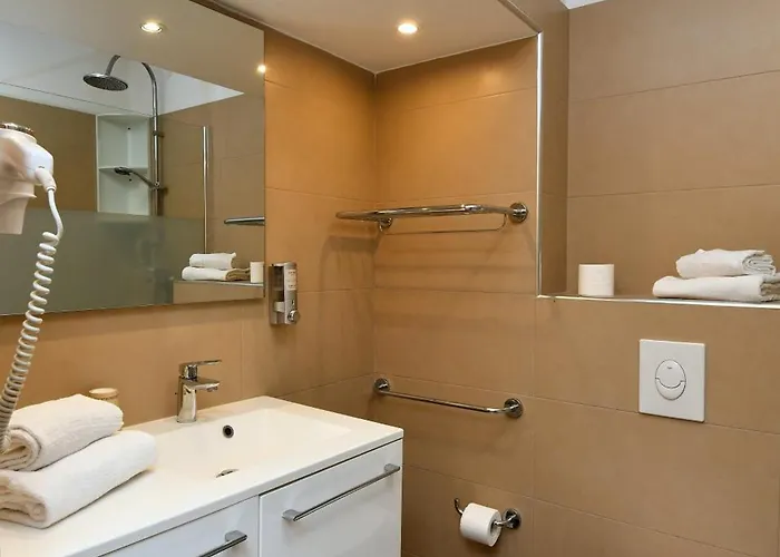 Calvi Appart Hotel 4*