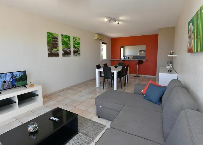 Calvi Appart Hotel 4* Кальви